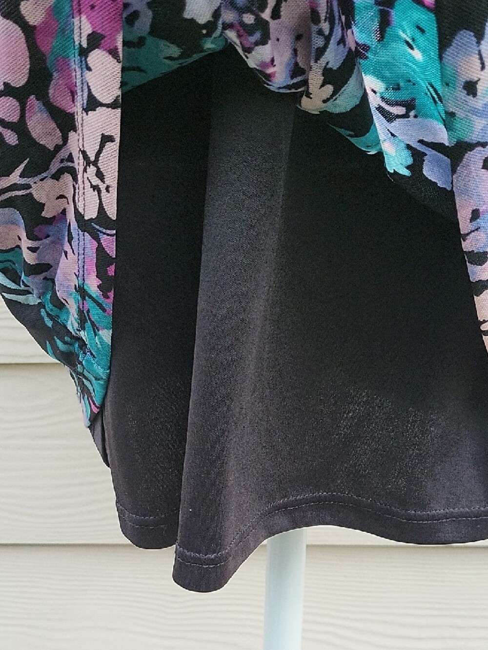 Torrid Black Floral Tunic Size 4 (4X) Teal Purple V-Neck Flutter Sleeve - Picture 5 of 13